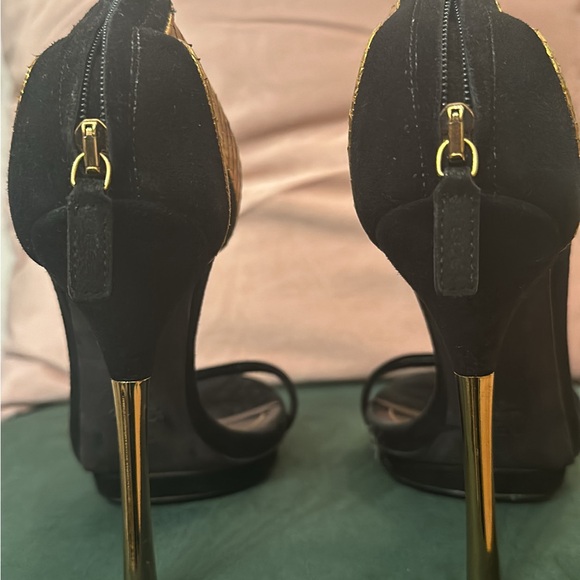Great Condition- authentic gucci black/gold suede sandals 36 1/2 size 6.5/7 US - Picture 7 of 7